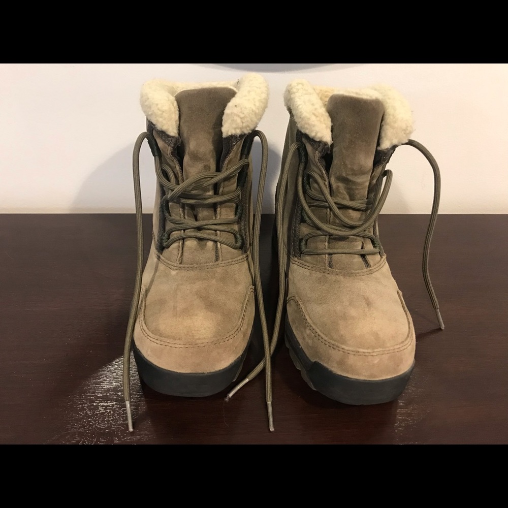 Women’s Sorel snow boots